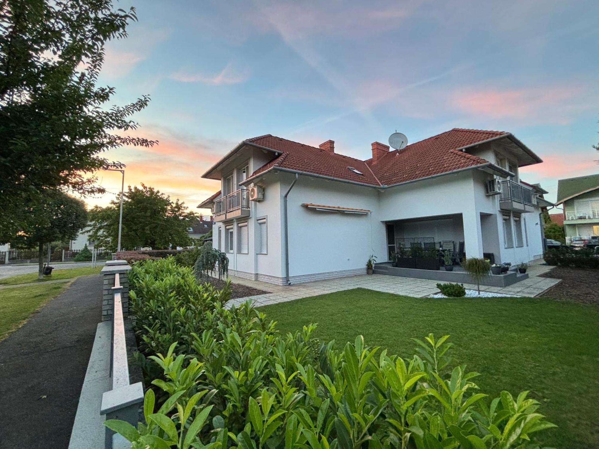 Villa Tara Buek Buk Exterior foto